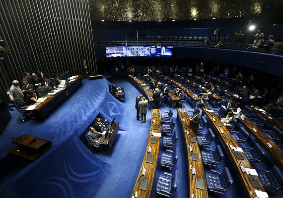 Senado deve concluir terça-feira votação de mudanças na Previdência