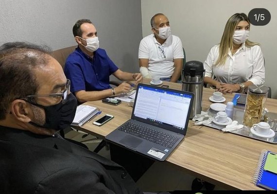 Prefeitos se unem na busca de estratégia para combater pandemia em seus municípios   