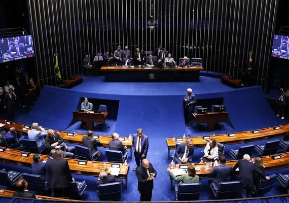 Davi Alcolumbre trava tramitação da PEC do fim da escala 6x1 no Senado