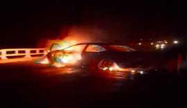 Bando incendeia veículo e ataca carro-forte no Sertão de Alagoas