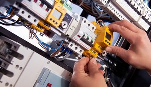 Instalações elétricas e sistemas fotovoltaicos são temas de seminários