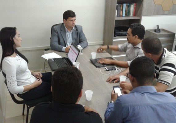 Motoristas de Uber solicitam intervenção da Defensoria Pública de Alagoas