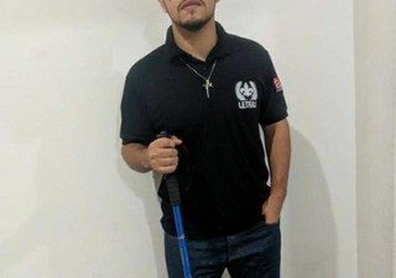 Estudante de Letras vence concurso nacional de poesia para cegos