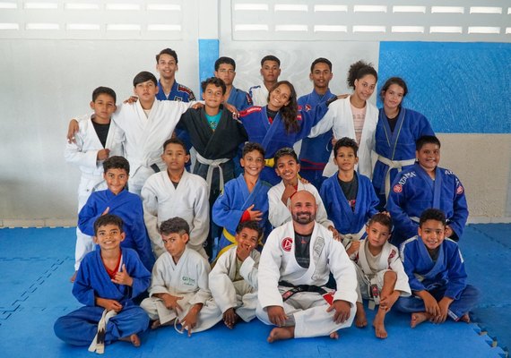 Projeto Campeões do Amanhã recebe apoio da MVV e transforma vidas através do jiu-jitsu
