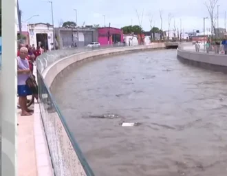 Corpo de homem é encontrado boiando no Riacho Salgadinho, em Maceió