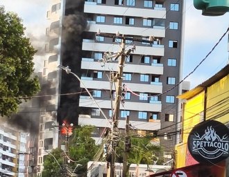 Incêndio atinge três cômodos de apartamento em Maceió