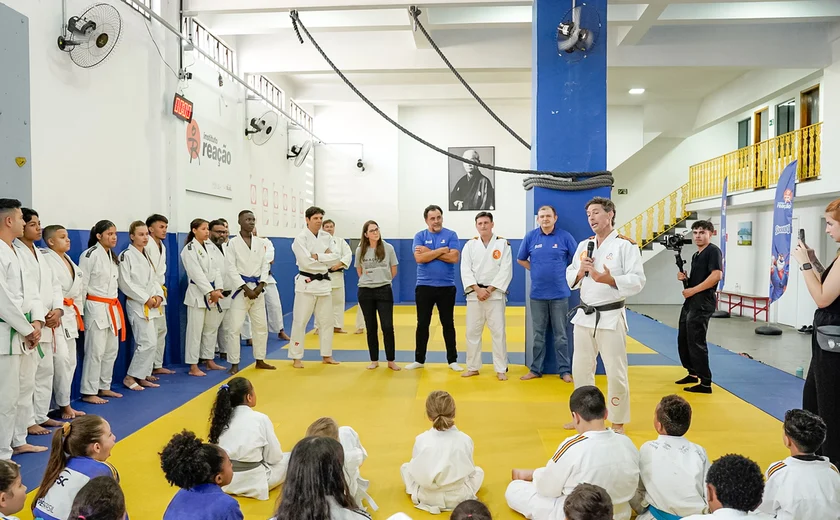 Projeto que revelou judoca Rafaela Silva lança unidade em São Paulo