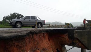 Parte de ponte em São Luís do Quitunde cede, mas não deixa feridos no local