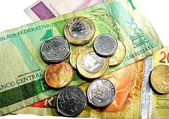 Salário mínimo vai passar de R$ 880 para R$ 945,80 a partir de janeiro