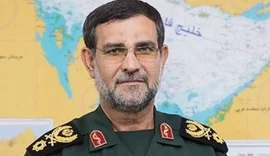 Irã confirma morte de comandante responsável por fechar Estreito de Ormuz