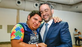 Estado passa a garantir apoio e acolhimento a família de autistas