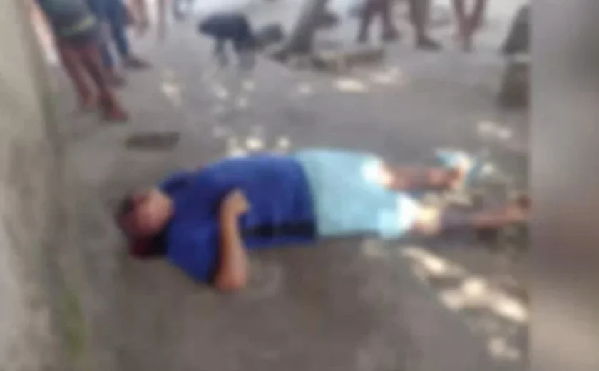 Homem é executado a tiros em praça no conjunto Rosane Collor, em Maceió