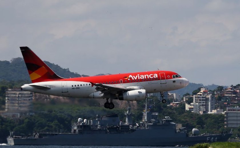 Avianca cancela quase 2 mil voos até o dia 28