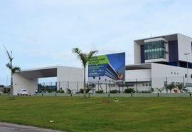 Mulher é detida por se passar por enfermeira em hospitais de Alagoas