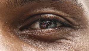 Pessoas desconhecem riscos ao escanear a íris, alertam especialistas