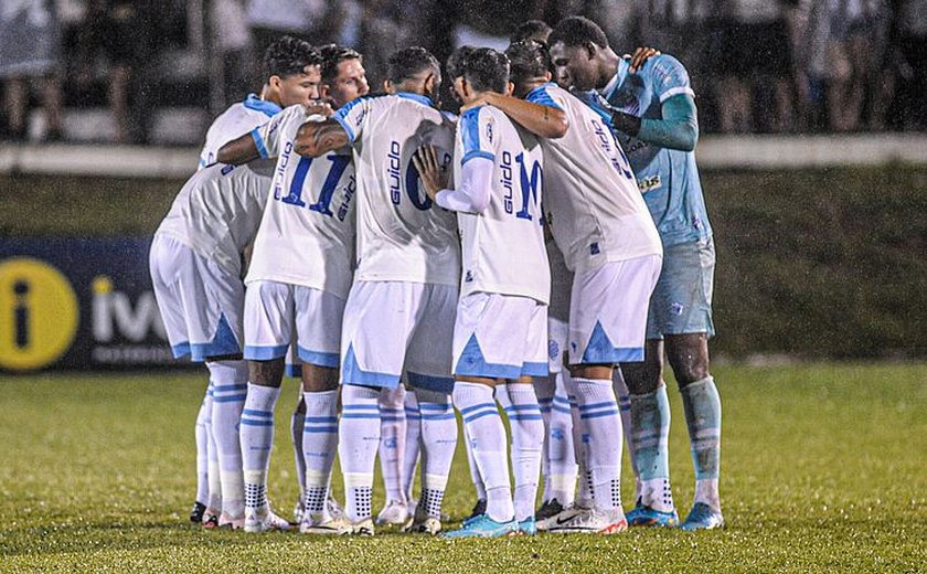 CSA vai em busca da quarta vitória diante do Floresta