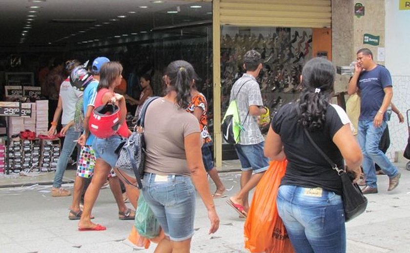 Intenção de Consumo das Famílias de Maceió desacelera em 3,88%