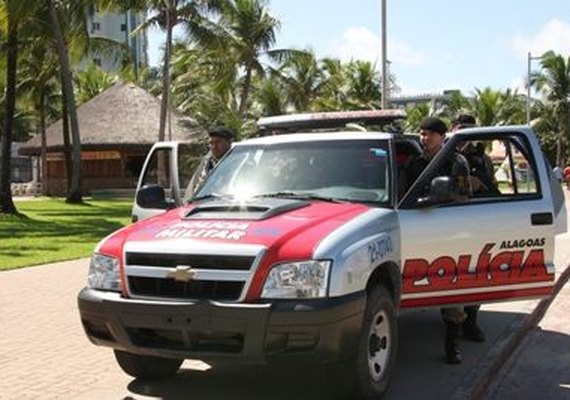 Suspeito de tráfico morre após troca de tiros com a PM