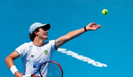 Dores lombares tiram João Fonseca de mais um torneio na Austrália