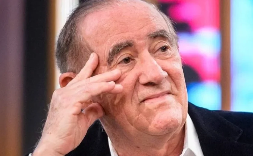 Renato Aragão se vinga da Globo e aplaude e agradece ajuda da Record