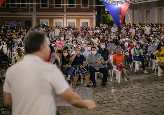 Governador inaugura 6 km de vias urbanas em Água Branca