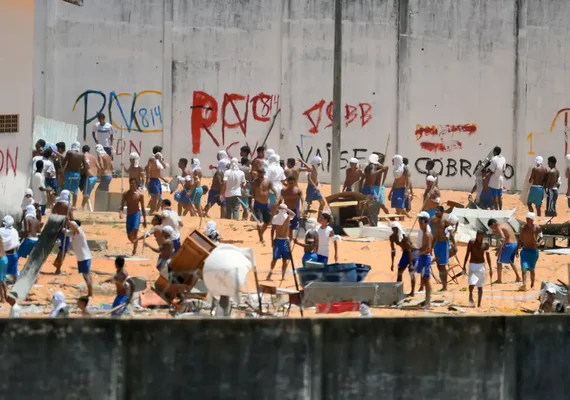 Classificar PCC e CV como terroristas não ajuda o Brasil, diz promotor