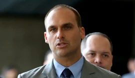 STF marca julgamento de denúncia contra Eduardo Bolsonaro por coação