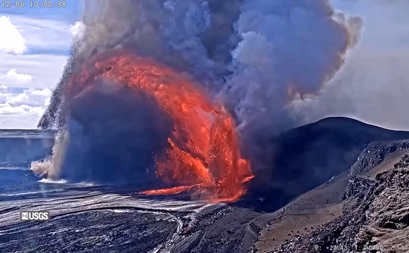 Vulcão Kilauea entra em erupção no Havaí e derruba câmera remota