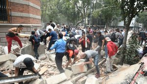 Forte terremoto atinge o México; abalo acontece no aniversário do tremor de 1985