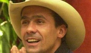Cowboy, vencedor do ‘BBB2’, vai a falência após comprar mil bezerros com prêmio