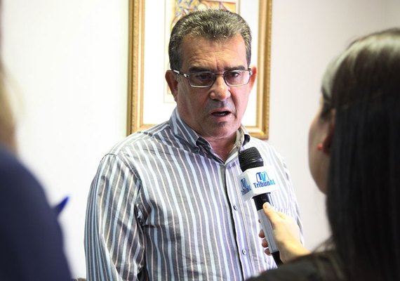 Ex-prefeito Jorge Dantas é denunciado por contratação ilícita de locadoras de carros
