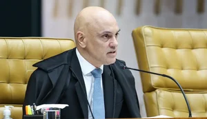 Moraes dá 48 horas para Bolsonaro informar se autorizou vídeo com IA