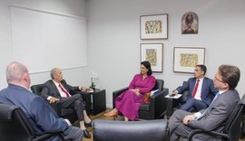 Celyrio Adamastor discute temas administrativos com a OAB/AL