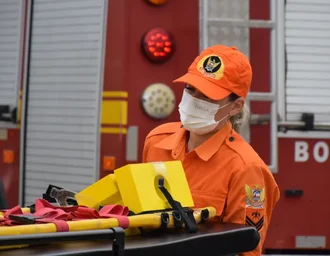 Homem morre após capotamento e ficar preso às ferragens em Maceió