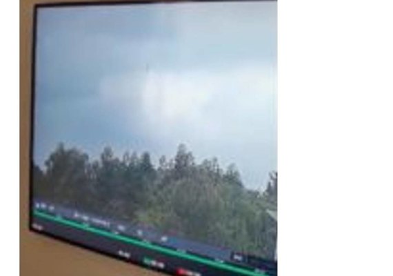 Queda de avião com 132 na China é flagrada por câmera de segurança