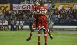 Com três gols de Willians Santana, CRB conquista primeira vitória