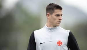 Vasco encaminha empréstimo do meia Estrella ao CRB