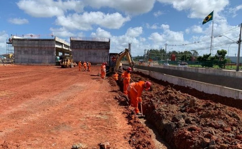 Viaduto da PRF está 80% concluído e será entregue ainda este ano