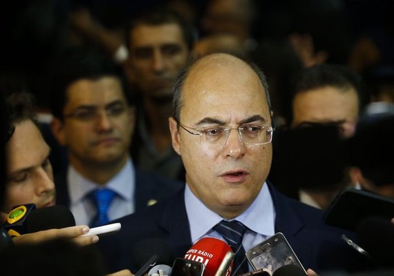 Novo governador do Rio corta 30% das despesas das repartições públicas