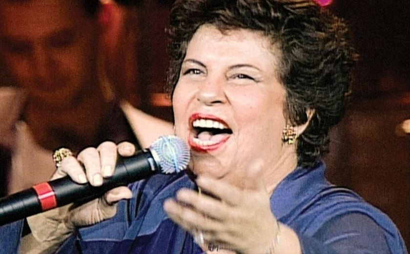 Nana Caymmi tem piora em estado de saúde e é transferida para CTI