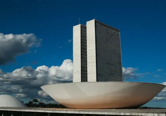 STF tem 3 votos contra aval do Legislativo para buscas no Congresso