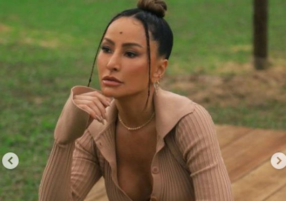 Sabrina Sato anuncia saída da Record TV e vai para a Rede Globo