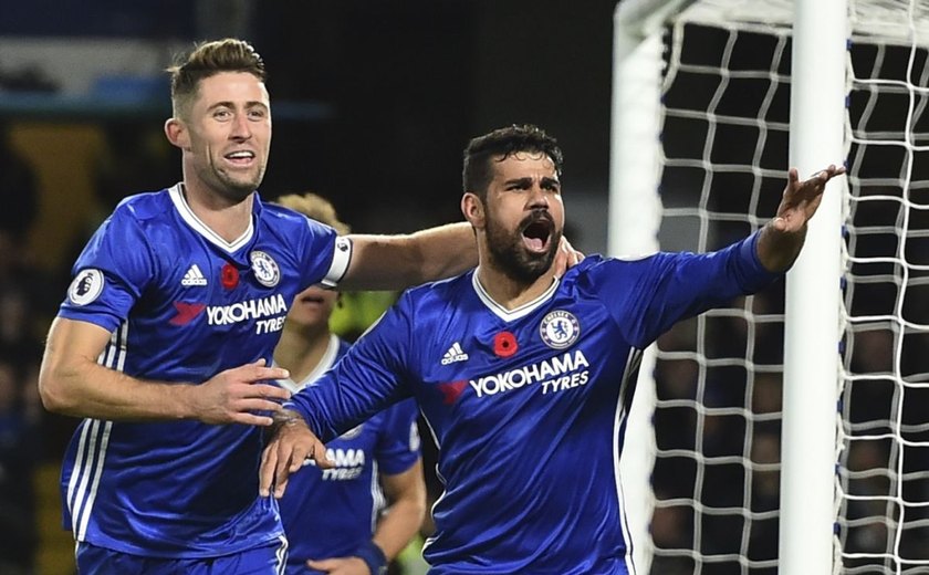 Chelsea aplica 5 no Everton e assume liderança provisória no Inglês