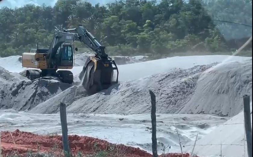 Braskem quer importar areia para tamponar minas em Maceió