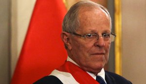 Presidente do Peru tenta evitar impeachment por caso Odebrecht