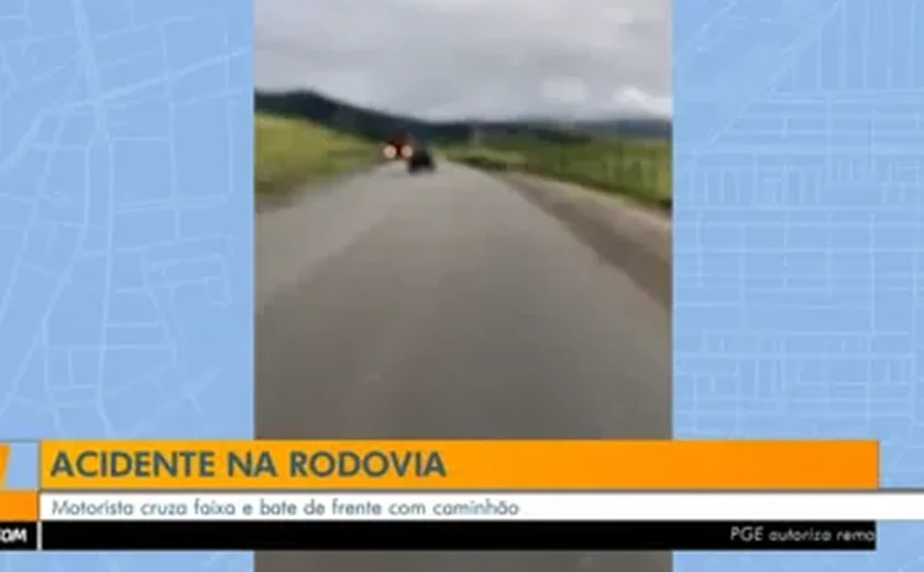 Carro invade contramão e bate de frente com caminhão entre Anadia e Maribondo