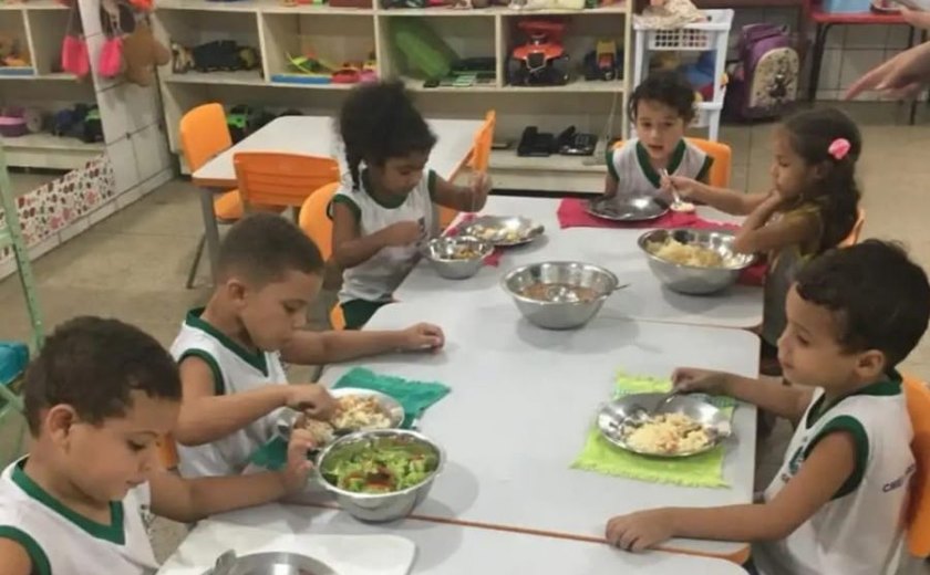 Horta escolar muda hábito alimentar de alunos