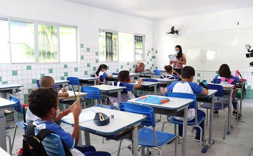 Simulado com mais de 10 mil alunos prepara para prova da Educação Básica