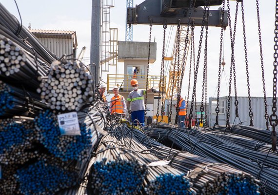 Indústria da construção busca saída para disparada no custo de materiais