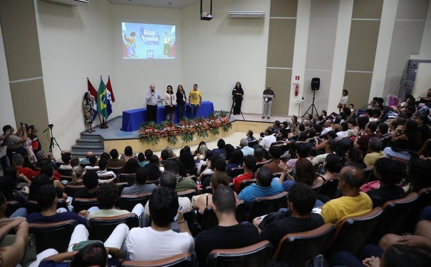 Aula inaugural na Ufal contou com palestra do jornalista Leonardo Sakamoto